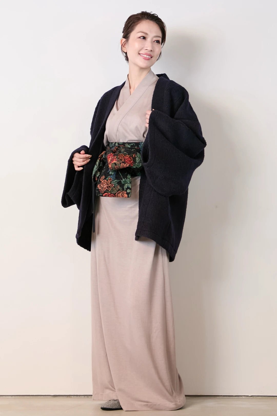 羽織ガウン(尾州ウール) - ネイビ - Haori Gown(Wool) - Navy - Nanafu|YUKATA Roomwear