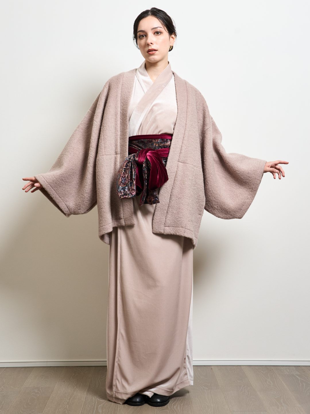 
                  
                    HAORI Wool (Mocha)
                  
                