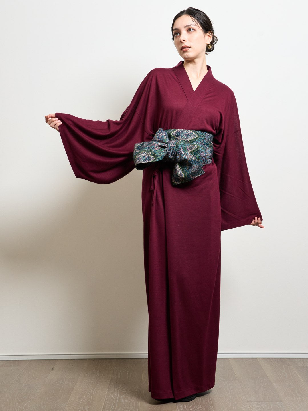 
                  
                    Yukata Roomwear Premium-Burgundy-
                  
                