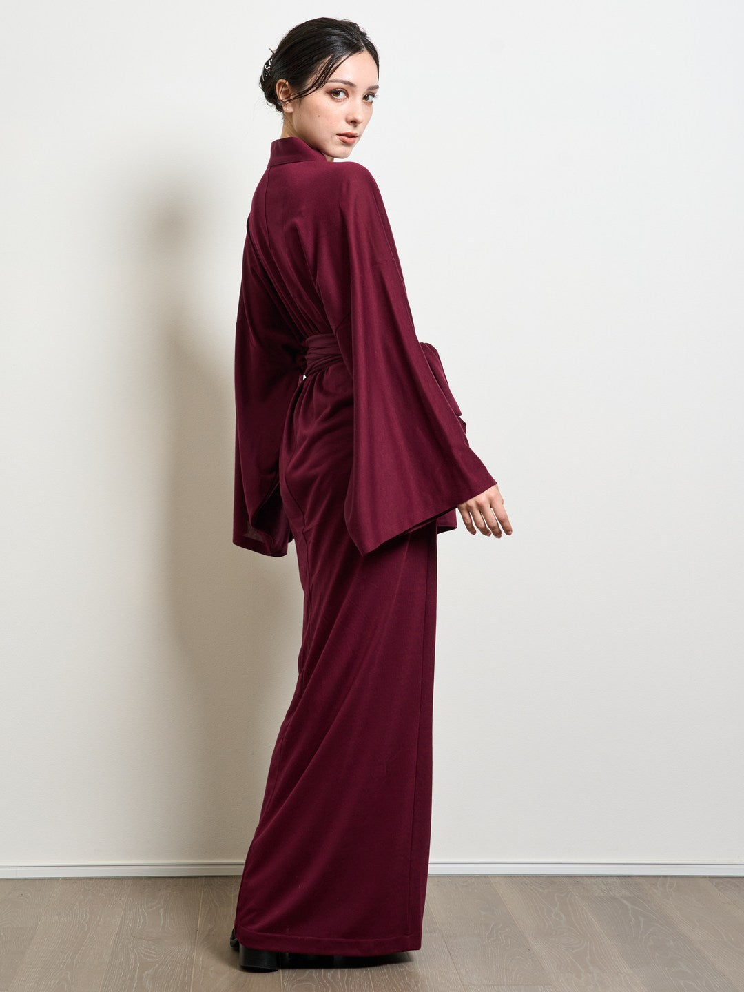 
                  
                    Yukata Roomwear Premium-Burgundy-
                  
                