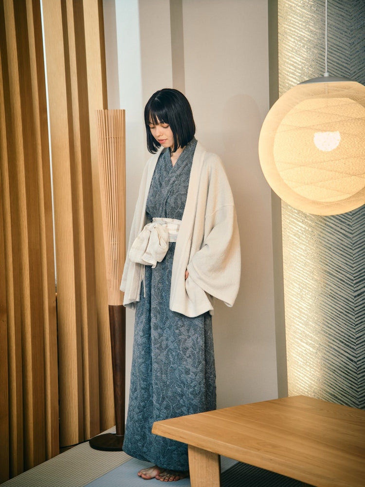 
                  
                    YUKATA 刺子ジャガード (GLEY) WOMAN
                  
                