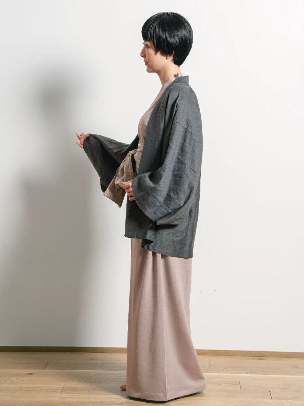 HAORI Linen (Charcoal / Ink black)
