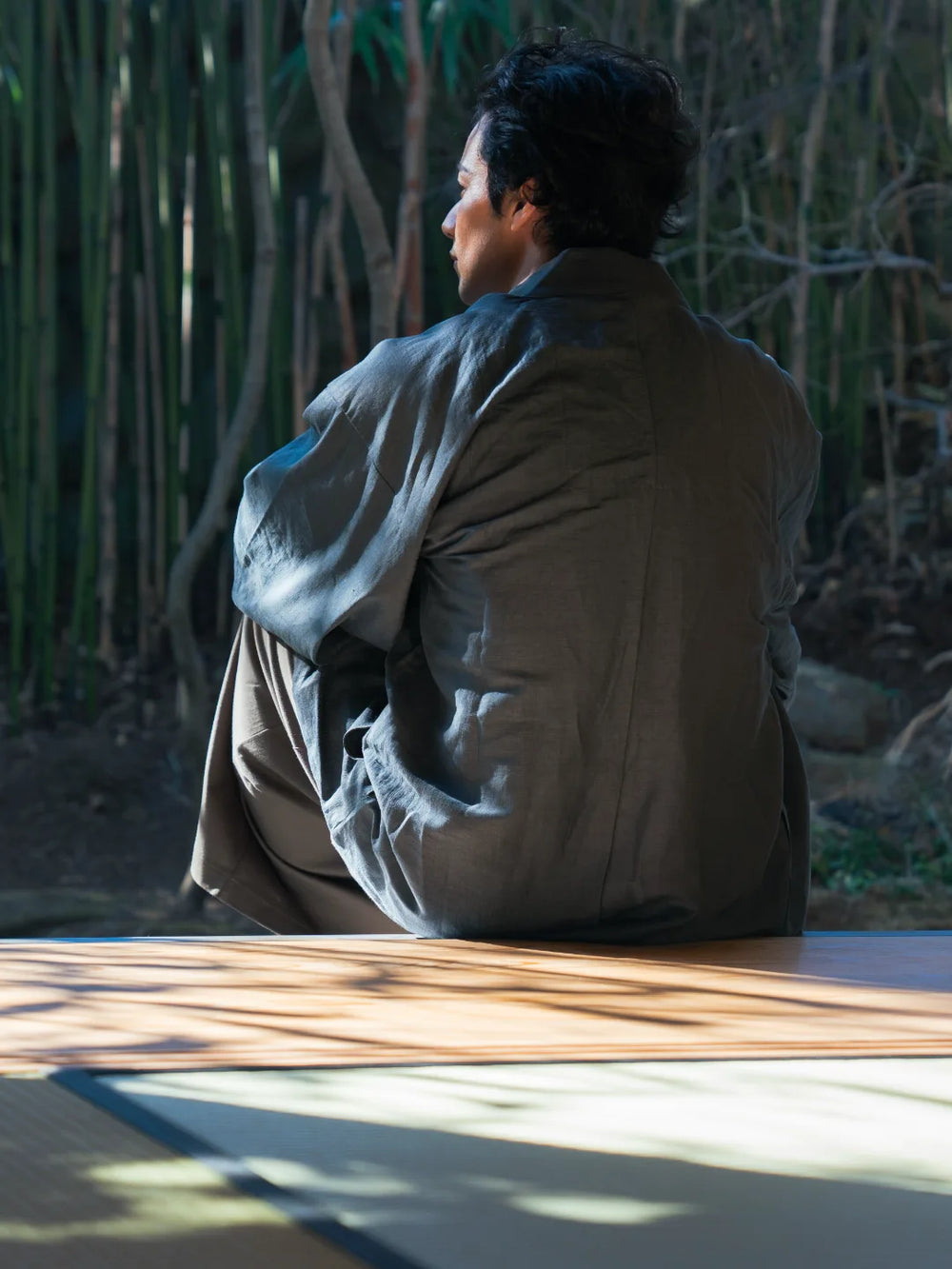 HAORI Linen (Charcoal / Ink black)