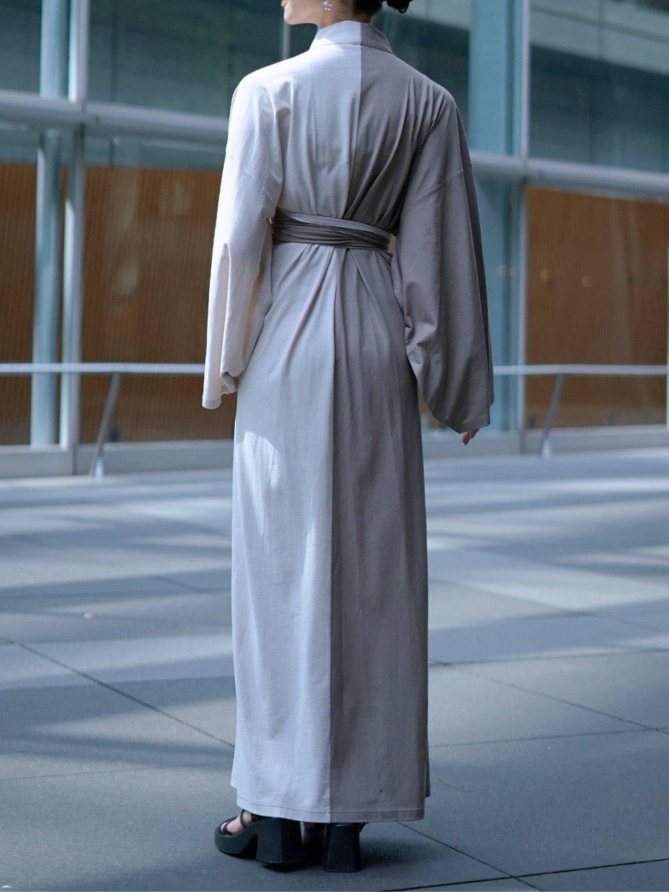 
                  
                    YUKATA 涼  Bicolor (Greige ×  Ekuru)
                  
                