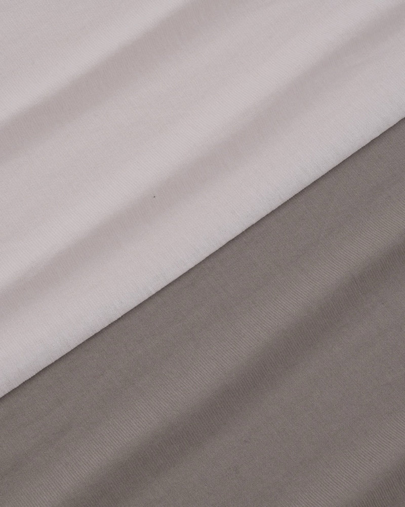 
                  
                    YUKATA 涼  Bicolor (Greige ×  Ekuru)
                  
                