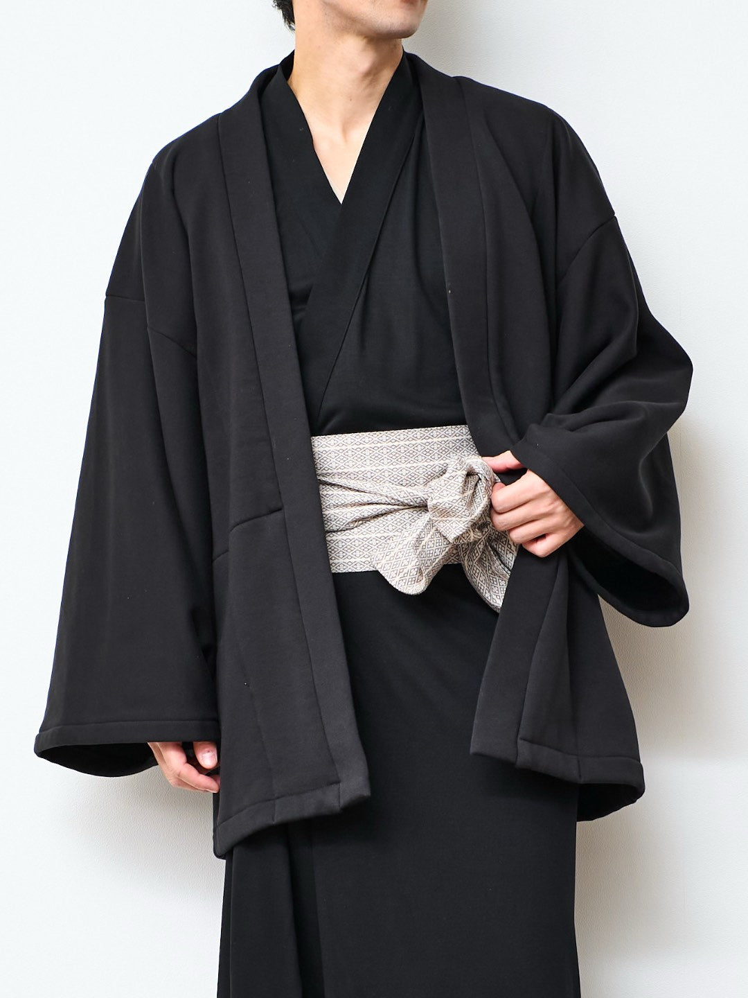 
                  
                    HAORI Heat (Black) - Nanafu｜YUKATA
                  
                