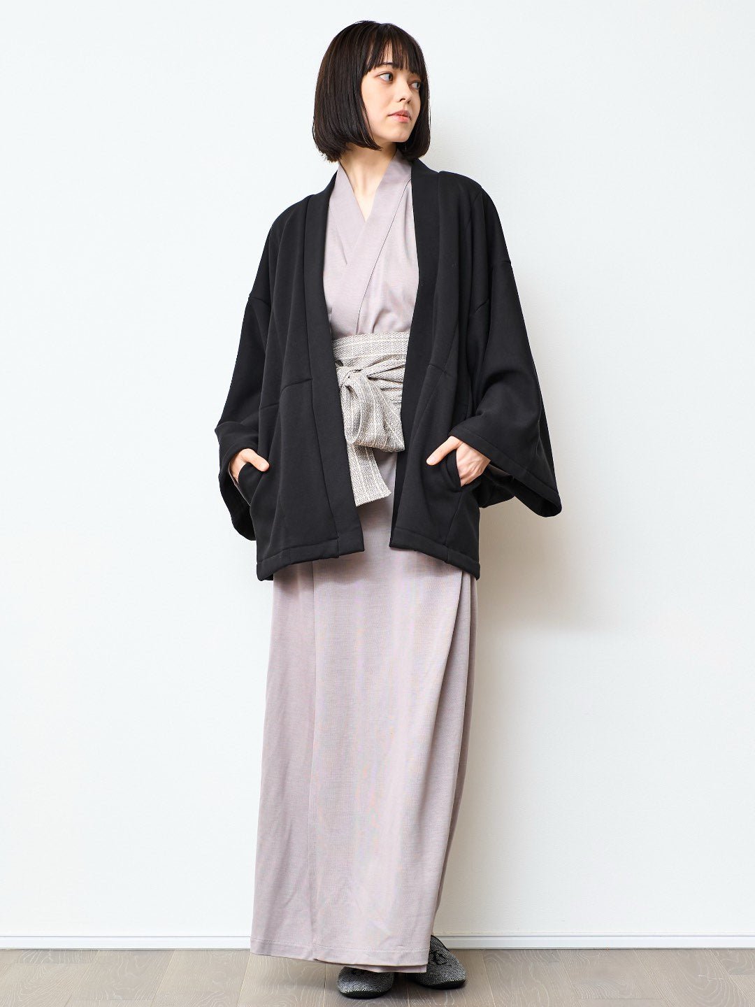 
                  
                    HAORI Heat (Black) - Nanafu｜YUKATA
                  
                