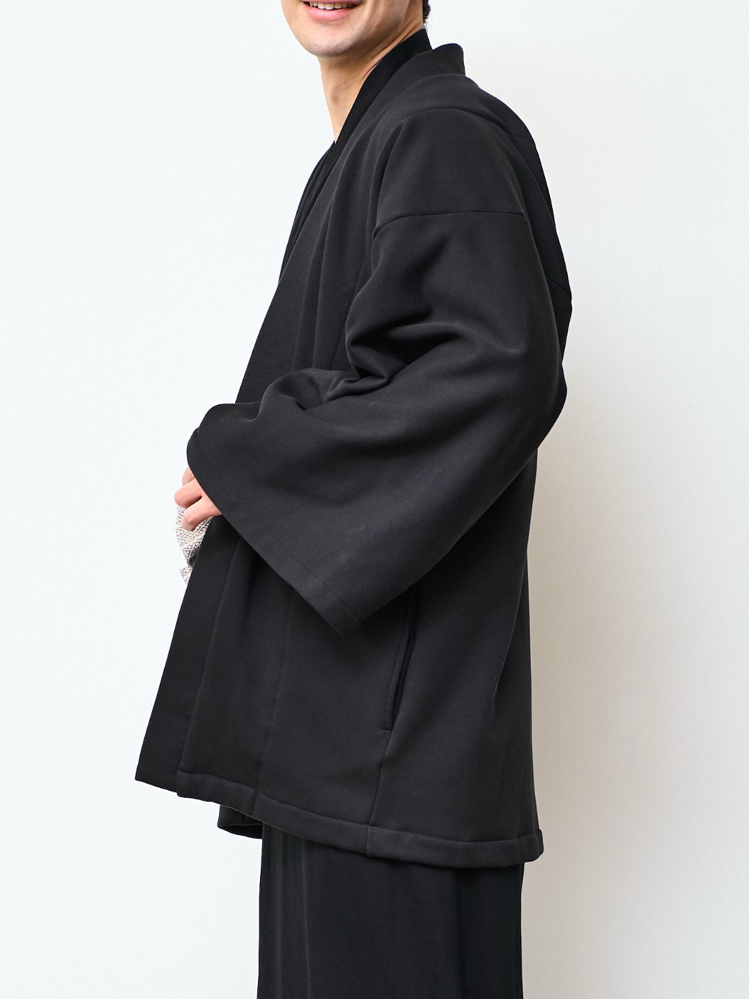 
                  
                    HAORI Heat (Black) - Nanafu｜YUKATA
                  
                