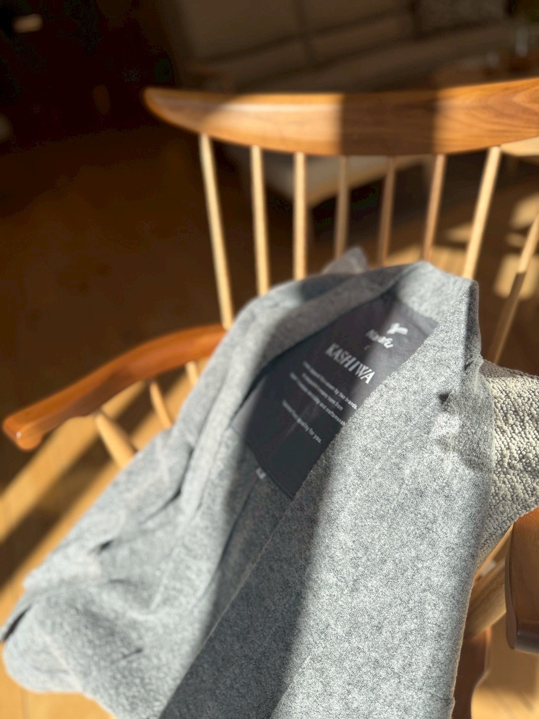 
                  
                    HAORI カーディガン Wool (Grey) KASHIWAコラボカラー - Nanafu｜YUKATA
                  
                