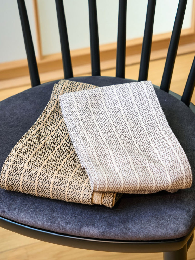 
                  
                    OBI Jacquard (Komon Reversible / 小紋リバーシブル)
                  
                