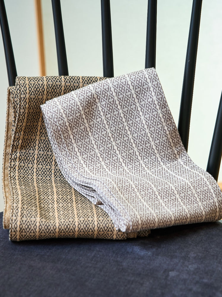 
                  
                    OBI Jacquard (Komon Reversible / 小紋リバーシブル)
                  
                