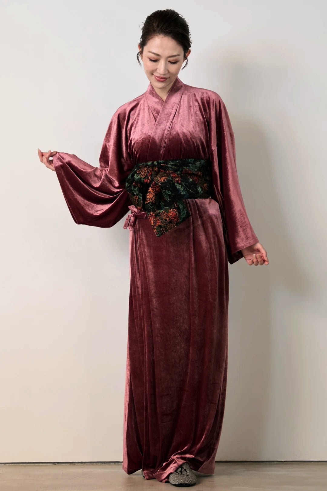 浴衣ルームウェア・ロイヤルベロア（カベルネ） - Yukata Roomwear Royal Velor - cabernet - Nanafu｜YUKATA Roomwear