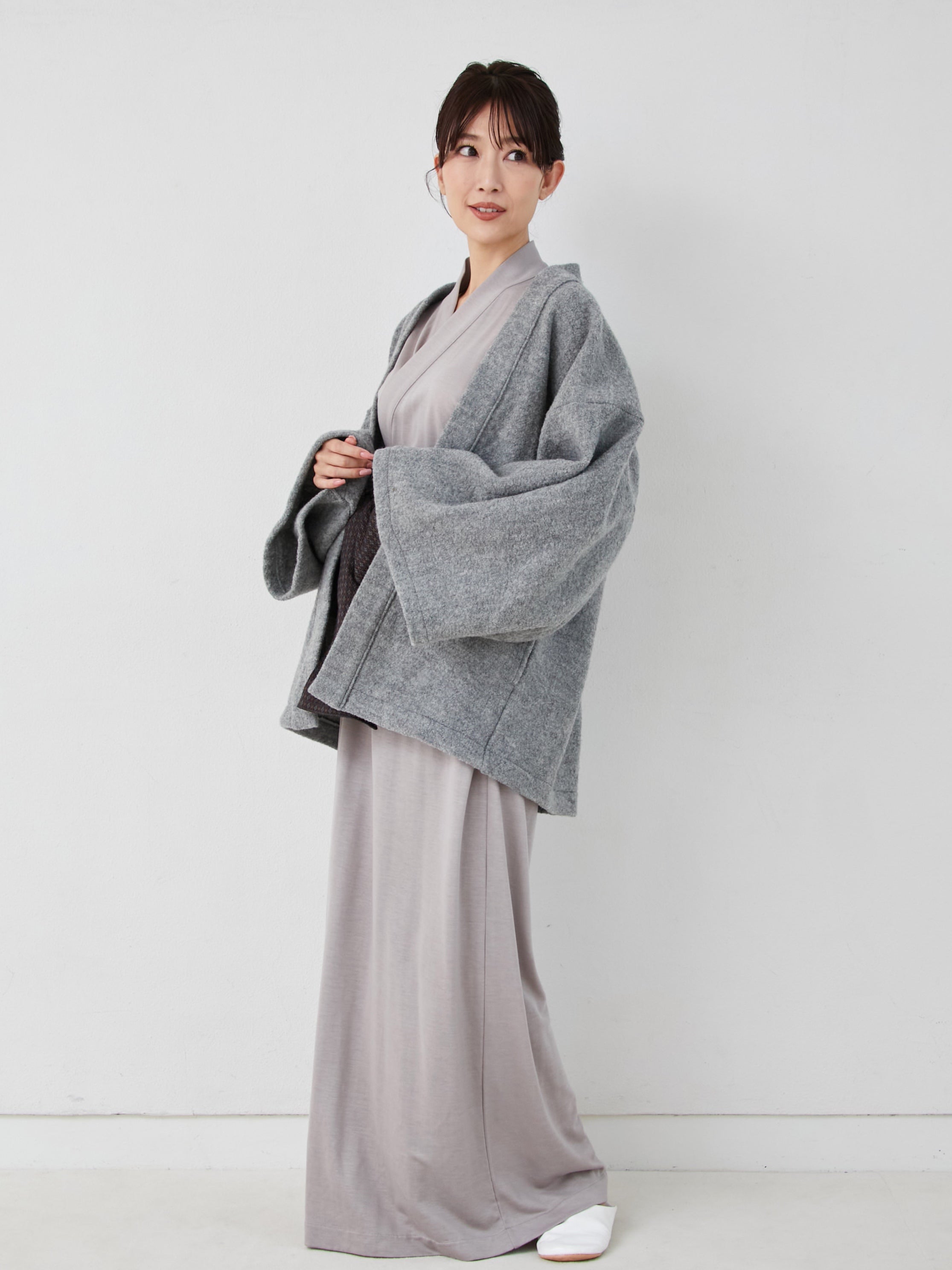 羽織ガウン・プレミアム（ウール）-グレー- Haori Gown Premium(Wool)-Grey- - Nanafu｜YUKATA Roomwear