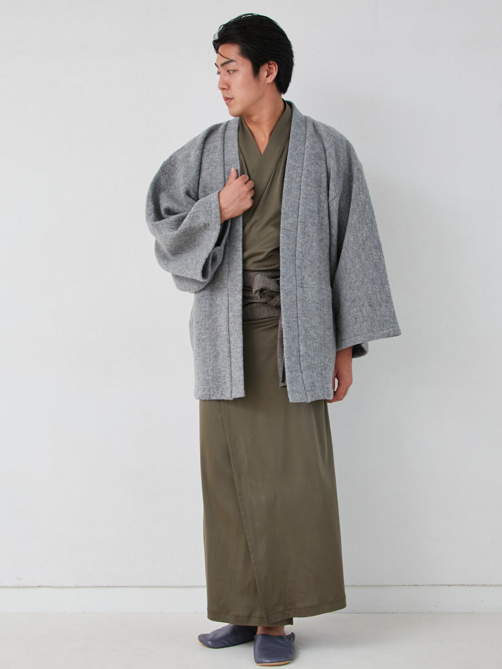 羽織ガウン・プレミアム（ウール）-グレー- Haori Gown Premium(Wool)-Grey- – Nanafu｜YUKATA  Roomwear