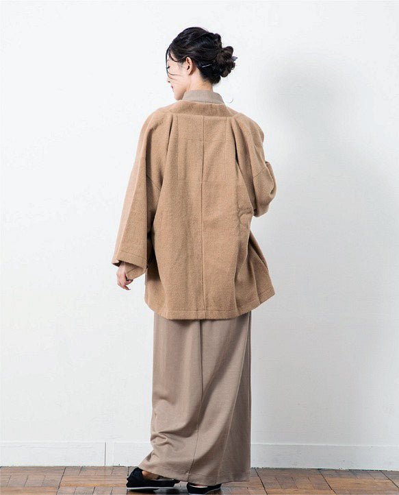 
                  
                    羽織ガウン(ウール)-ブラウン- Haori Gown(Wool)-Brown- - Nanafu｜YUKATA Roomwear
                  
                