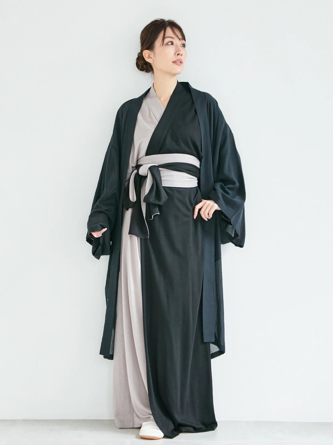 【予約販売】浴衣ルームウェア・プレミアム・バイカラー -グレー/ブラック- Yukata Roomwear Premium Bicolor -Grey/Black- - Nanafu｜YUKATA Roomwear